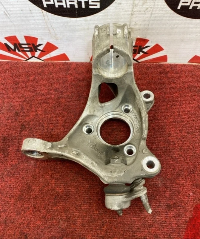 Кулак поворотный Volkswagen Tiguan 2017 5Q0407257A CZP, передний левый