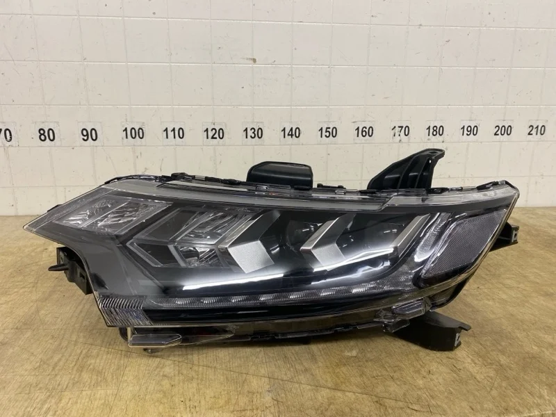 Фара светодиодная Mitsubishi Outlander 3 2018 2019 2020 2021 8301D331 GF, передняя левая