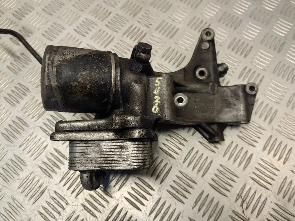 Корпус масляного фильтра Skoda Octavia III