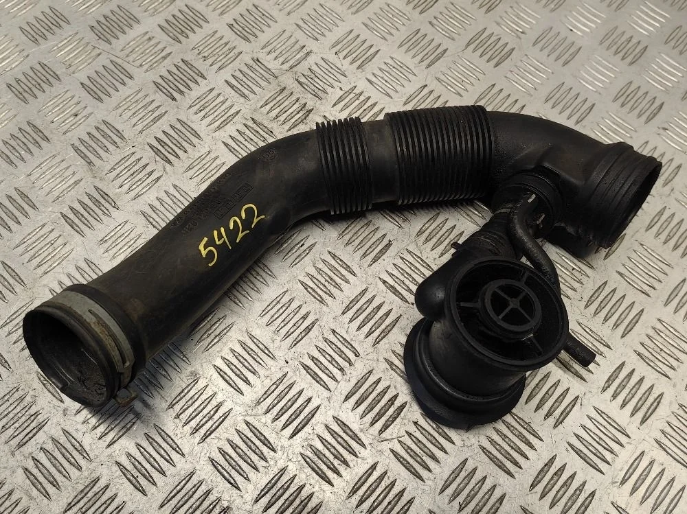 Патрубок воздушного фильтра Volkswagen Golf 5