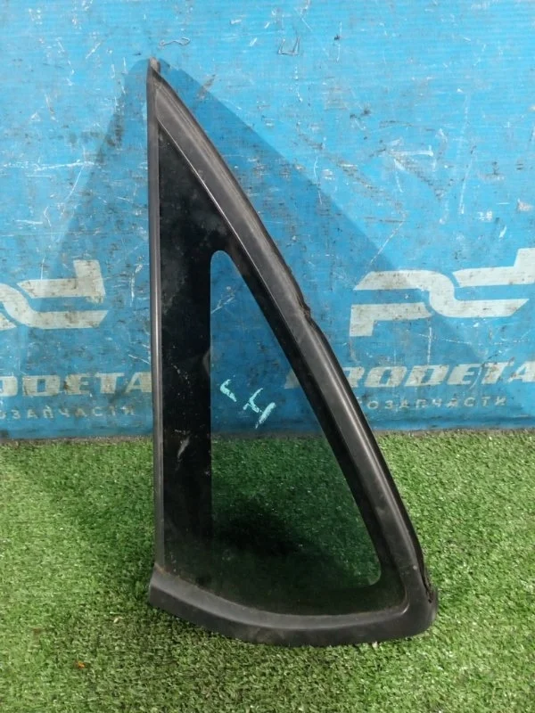 Стекло кузовное глухое заднее левое Volkswagen