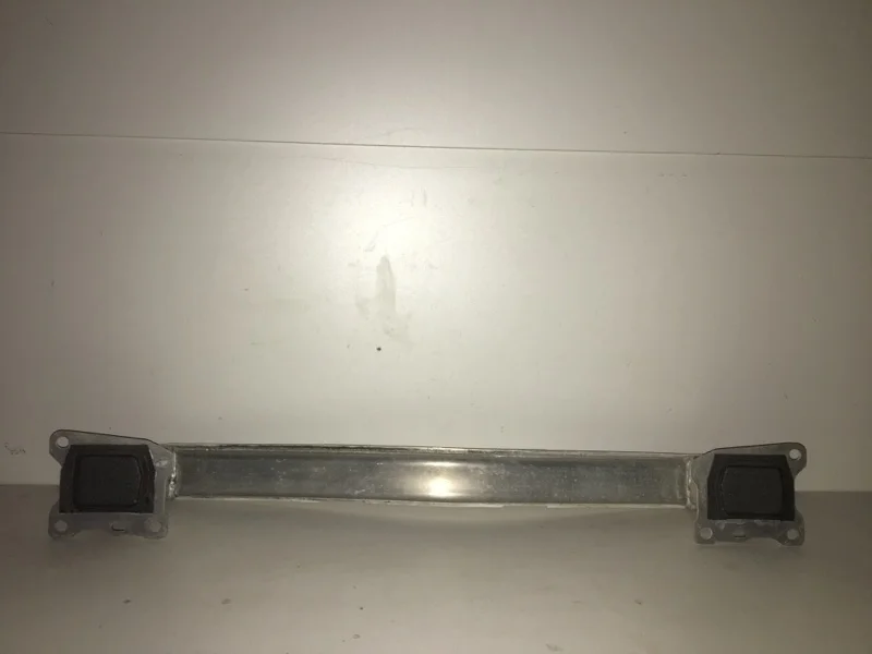 Усилитель бампера Audi A4 2015-2019 8W0807309B B9, задний