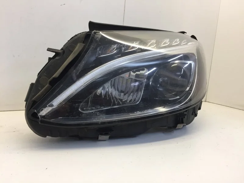Фара Mercedes-Benz C-Klasse 2014-2018 A2059062504 W205, передняя левая
