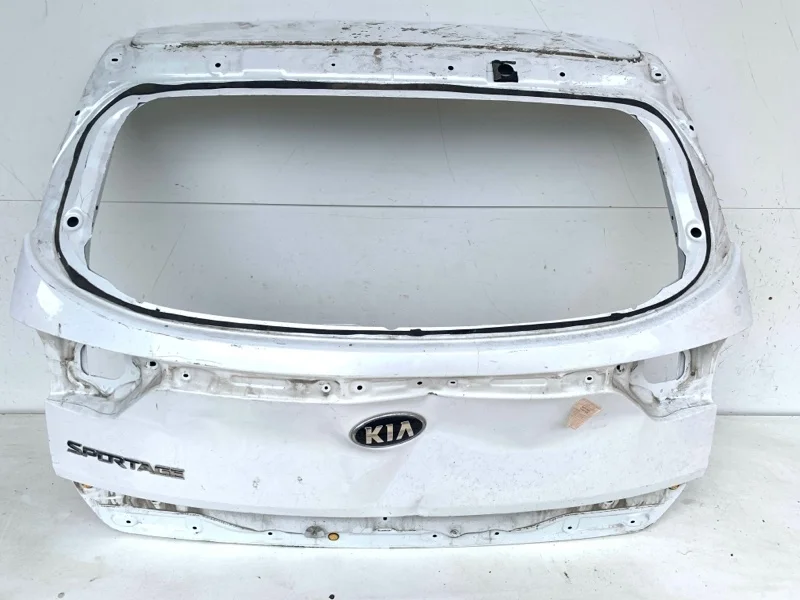 Дверь багажника Kia Sportage 2016-2020 73700F1000 4, задняя