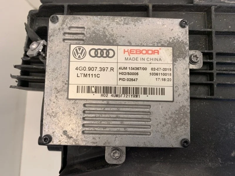 Блок управления светодиодной фарой Audi Q3 2014-2018 4G0907397R 8U, передний