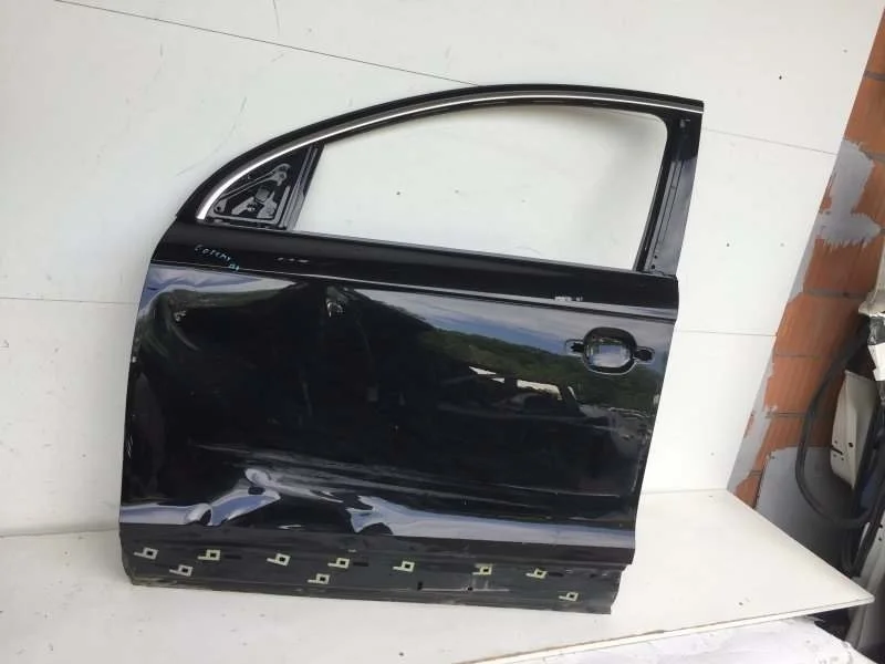 Дверь Audi Q7 2009-2015 4L0831051A 1, передняя левая