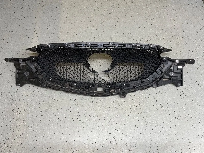 Решётка радиатора Mazda Cx-5 2017-2021 KB8B50712 2, передняя