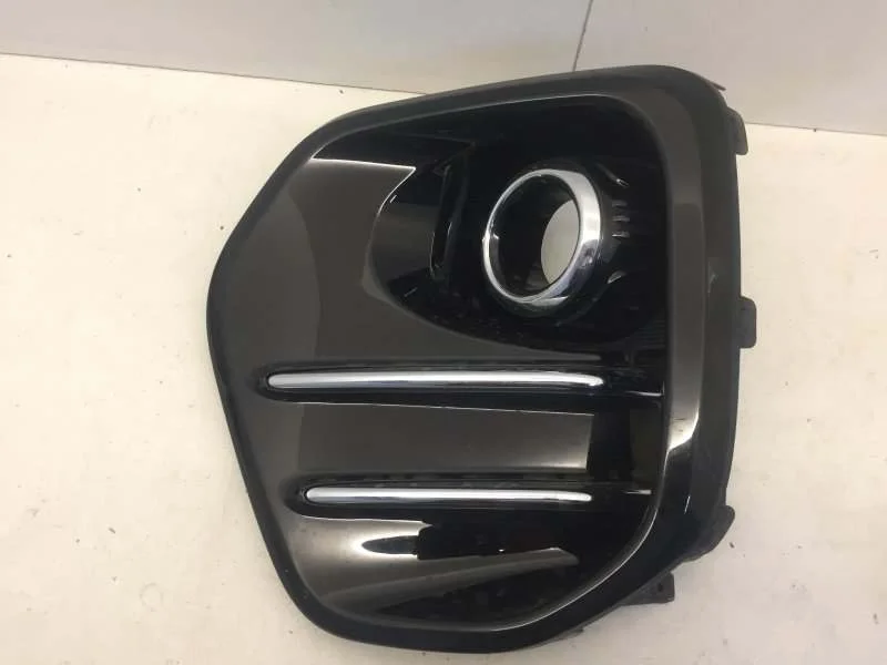 Накладка противотуманной фары Kia Sportage 2016-2020 86527F1000 4, передняя левая