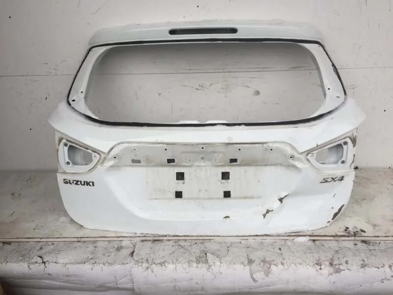 Дверь багажника Suzuki Sx4 2016-2022 6910061M01000 2, задняя
