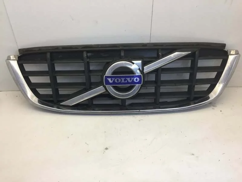 Решётка радиатора Volvo Xc60 2008-2013 31284337 1, передняя
