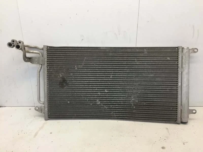 Радиатор кондиционера Volkswagen Polo 2015-2020 6C0816411B 5, передний