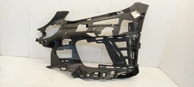Кронштейн бампера Mercedes-Benz C-Klasse 2014-2021 A2058855502 W205, передний левый