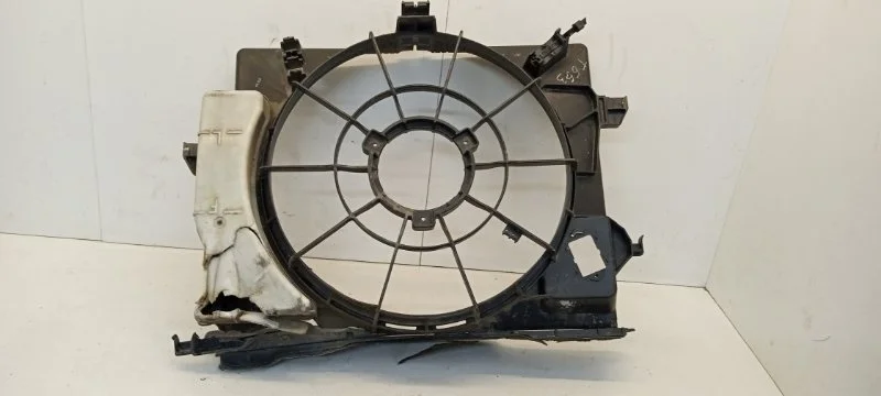 Диффузор вентилятора Hyundai Solaris 2010-2014 253804L000 1, передний