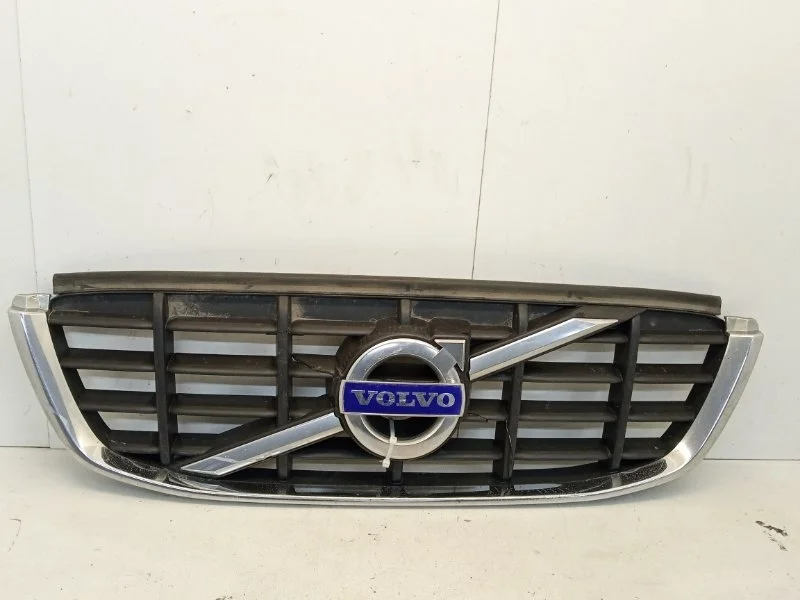 Решётка радиатора Volvo Xc60 2008-2013 30764558 1, передняя