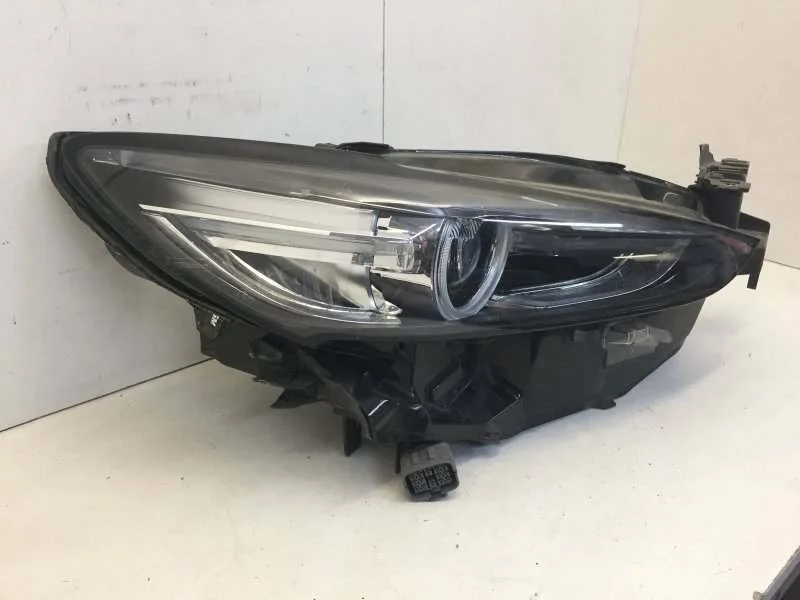 Фара Mazda 6 2018-2023 GRF551030 GL, передняя правая