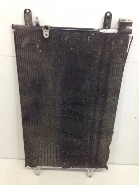 Радиатор кондиционера Audi A6 2004-2011 4F0260401Q C6, передний