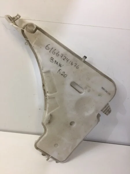 Бачок стеклоомывателя Bmw 1 Series 2011-2017 61667241676 F20/F21, передний