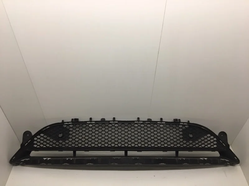 Решётка бампера Mercedes-Benz E-Klasse 2016-2020 A2138856900 W213, передняя