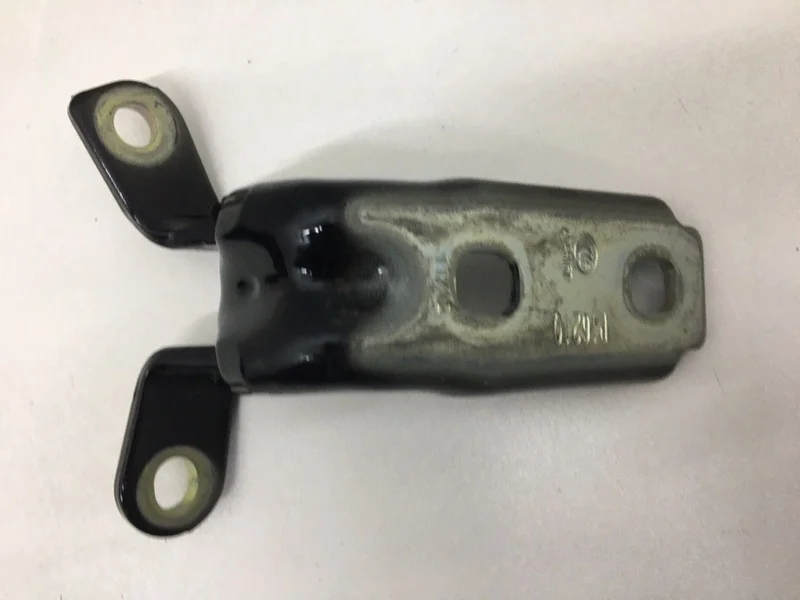 Петля двери верхняя Chevrolet Camaro 2015-2018 13501712 6, передняя левая