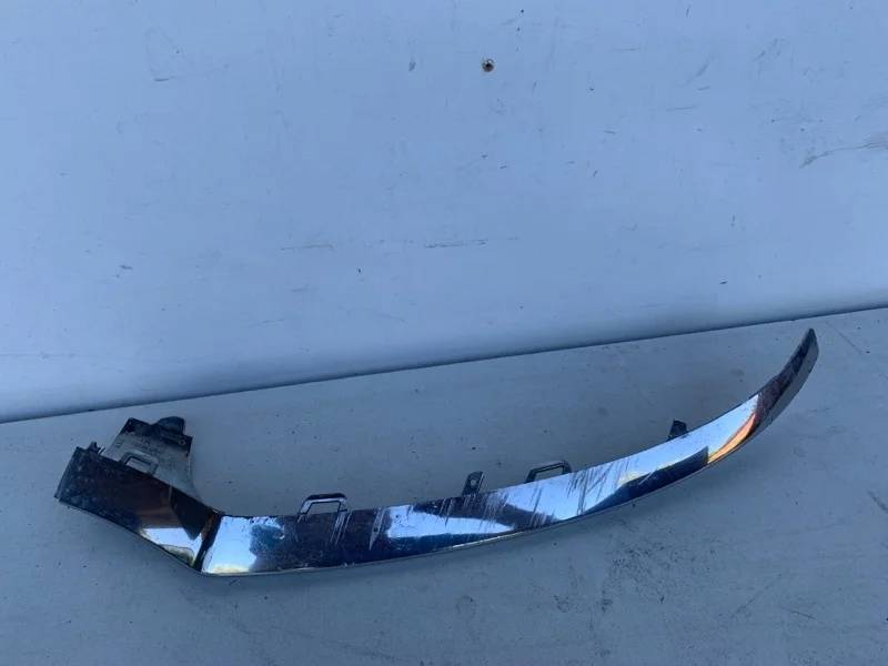 Накладка бампера Mercedes-Benz C-Klasse 2014-2018 A2058851474 W205, передняя правая