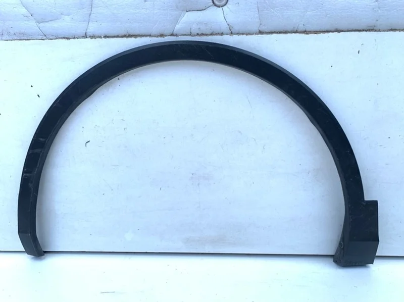 Накладка на крыло Volkswagen Tiguan 2016-2020 5NA854731E 2, передняя левая