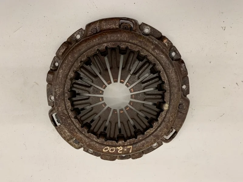 Корзина сцепления Mitsubishi L200 2006-2015 MN171120 4 4D56, передняя