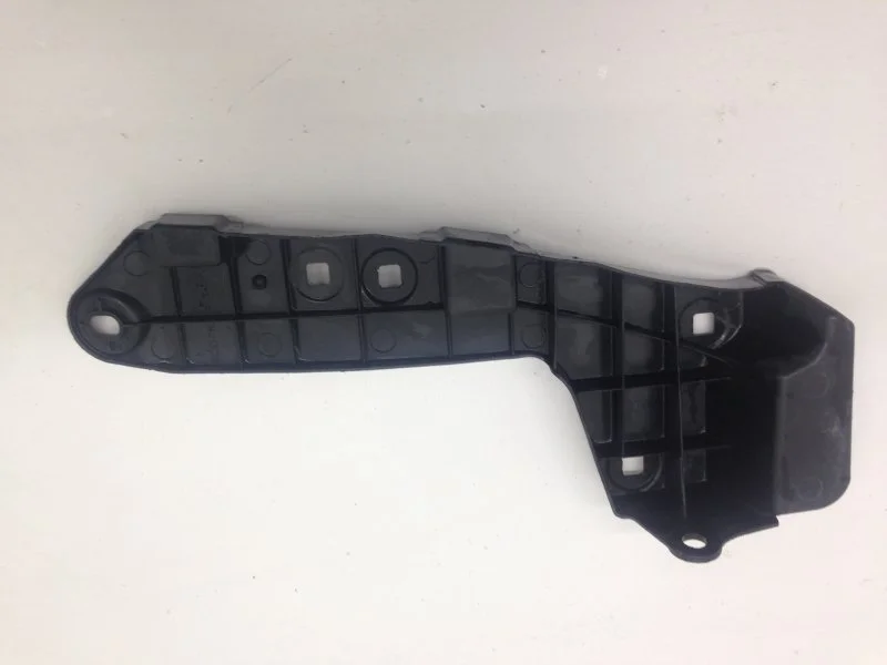 Кронштейн бампера Toyota Camry 2018-2020 5259106010 XV70, задний правый