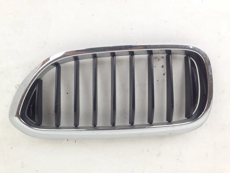 Решётка радиатора Bmw 5 Series 2016-2020 51137390863 G30/G31, передняя левая