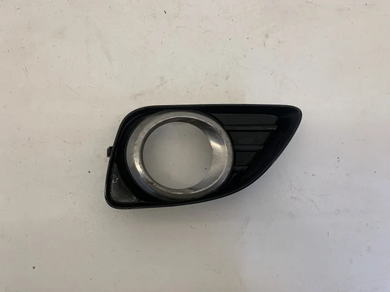 Накладка ПТФ Toyota Camry 2006-2011 5204033010 XV40, передняя левая