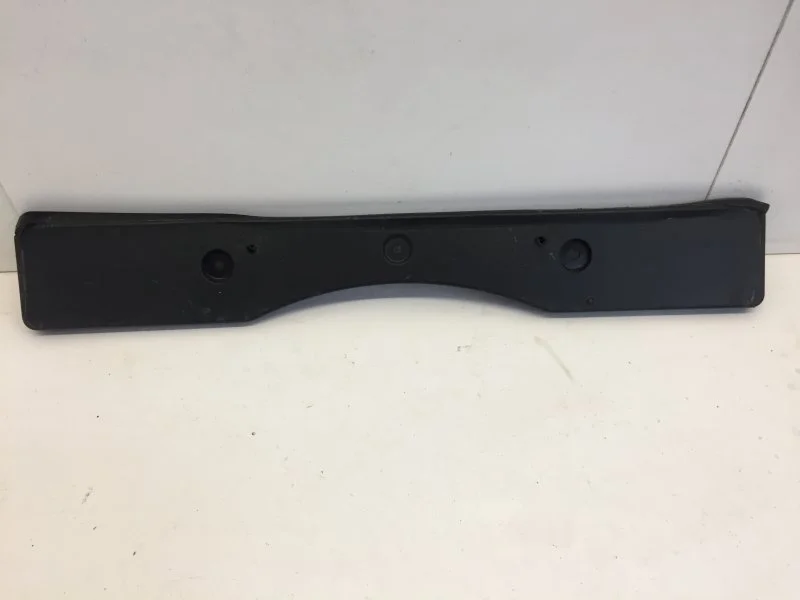 Накладка под номерной знак Toyota Rav4 2015-2019 5211442120 CA40, передняя