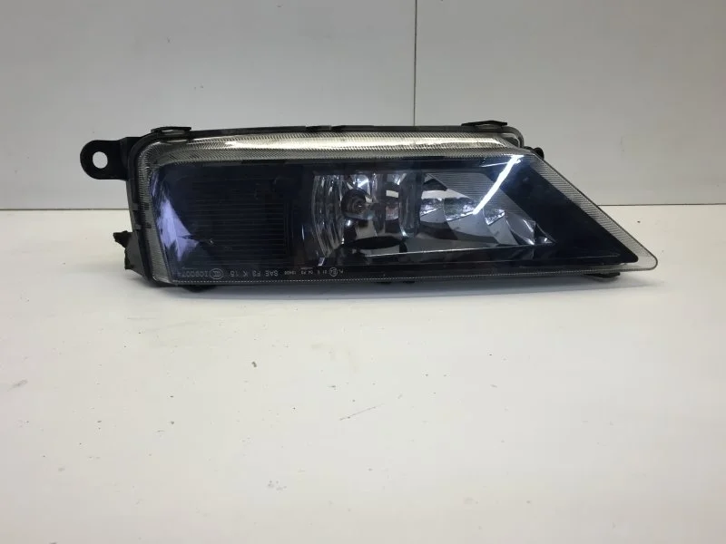 Фара противотуманная Volkswagen Tiguan 2016-2020 5NA941699B 2, передняя левая