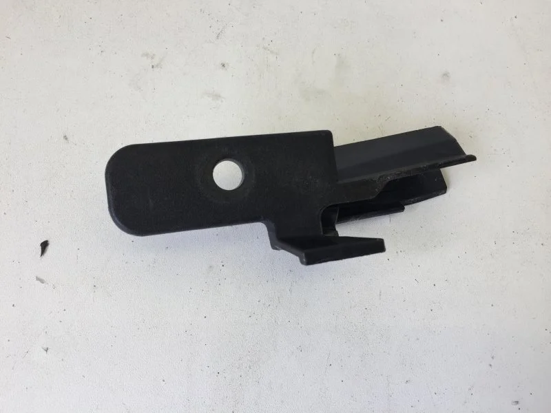 Кронштейн фары Kia Rio 2020-2021 92102H0700 4, передний