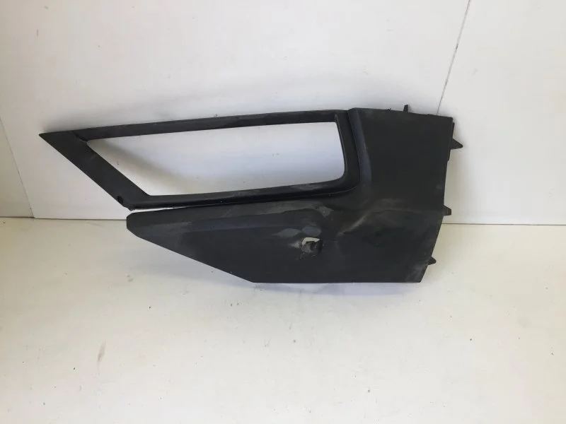 Накладка противотуманной фары Volkswagen Tiguan 2016-2020 5NA853211A 2, передняя левая