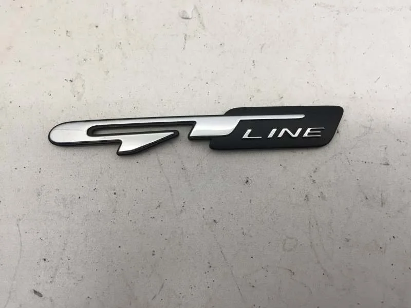 Эмблема Kia Cerato 2018-2021 69200M6110 4, задняя