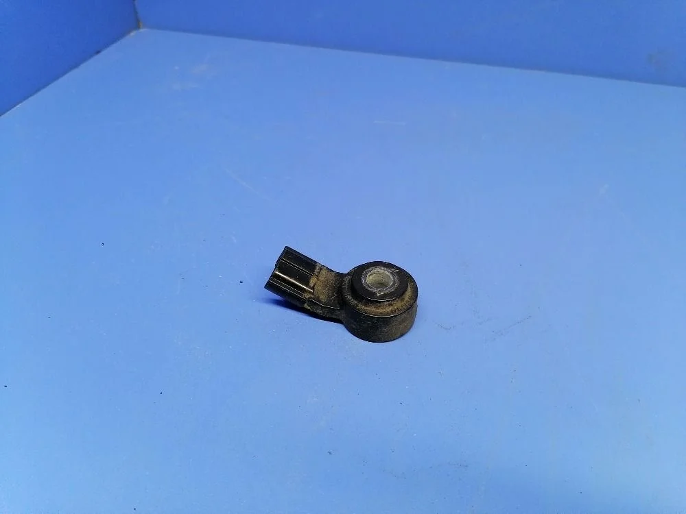 Датчик детонации Toyota Camry XV50 рестайлинг 2 (2017—2018) 8961520090