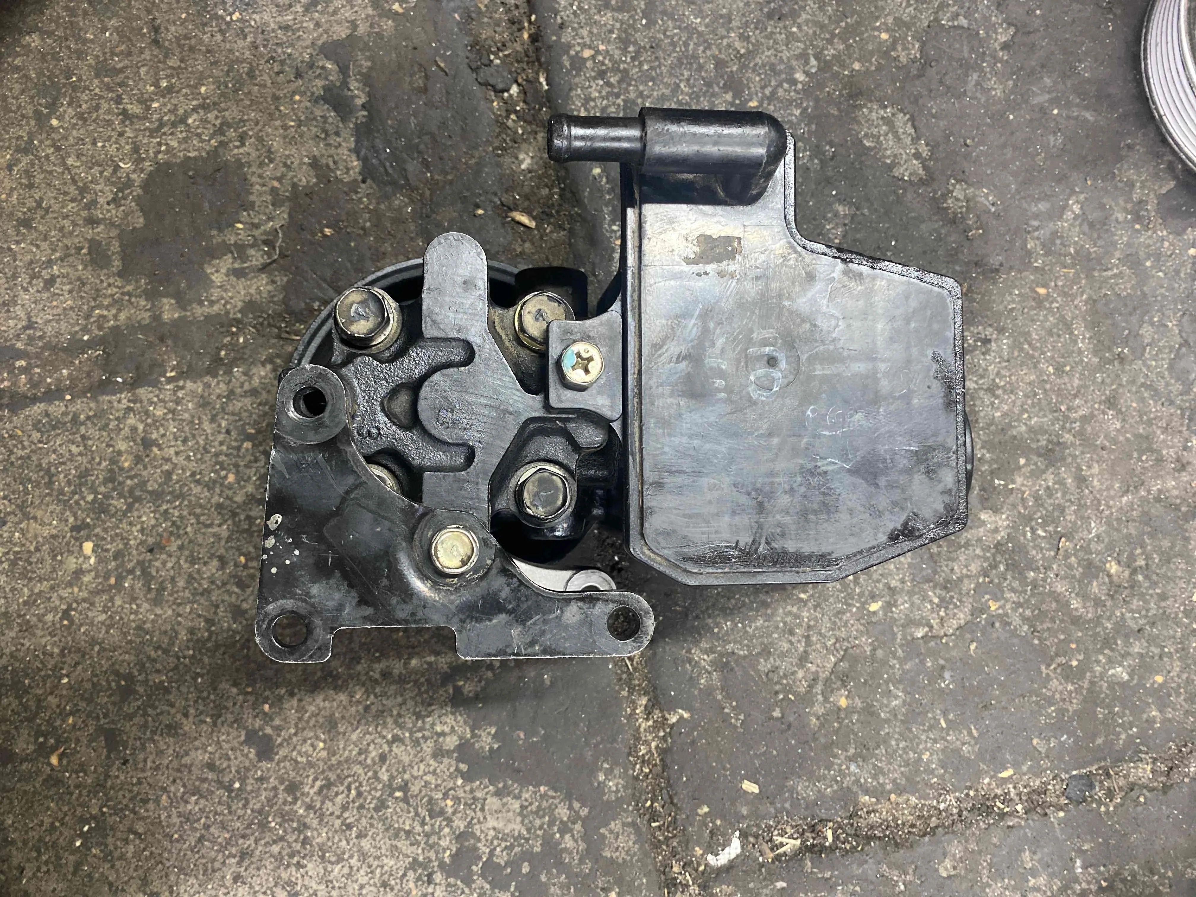 Насос гидроусилителя руля Mercedes-Benz W210/S210 рестайлинг (1999—2003) A0024662201; A0024661001 606962