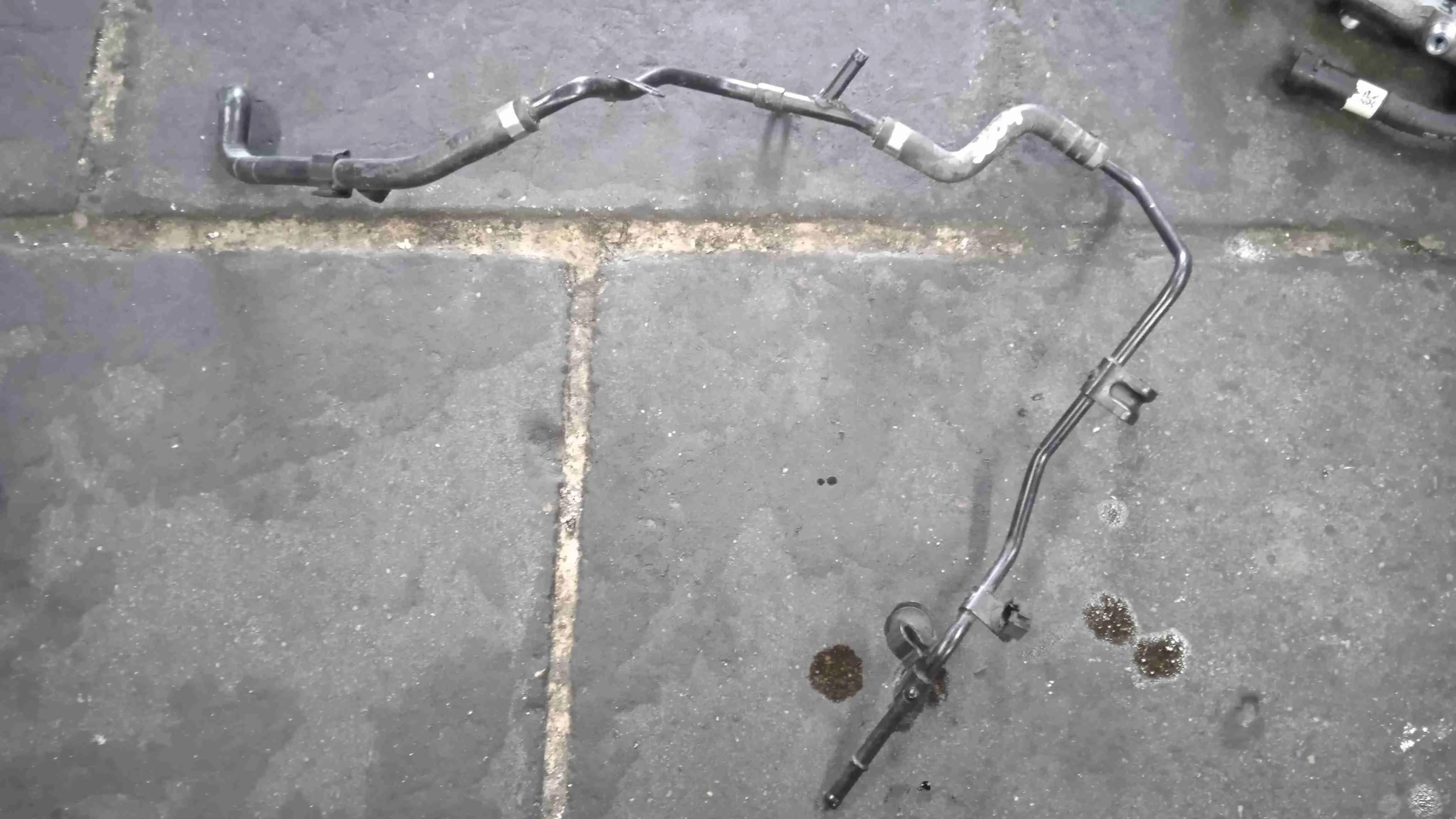 Трубка охлаждающей жидкости металлическая Audi 4M (2015—2020) 1K0121070BB
 CVM