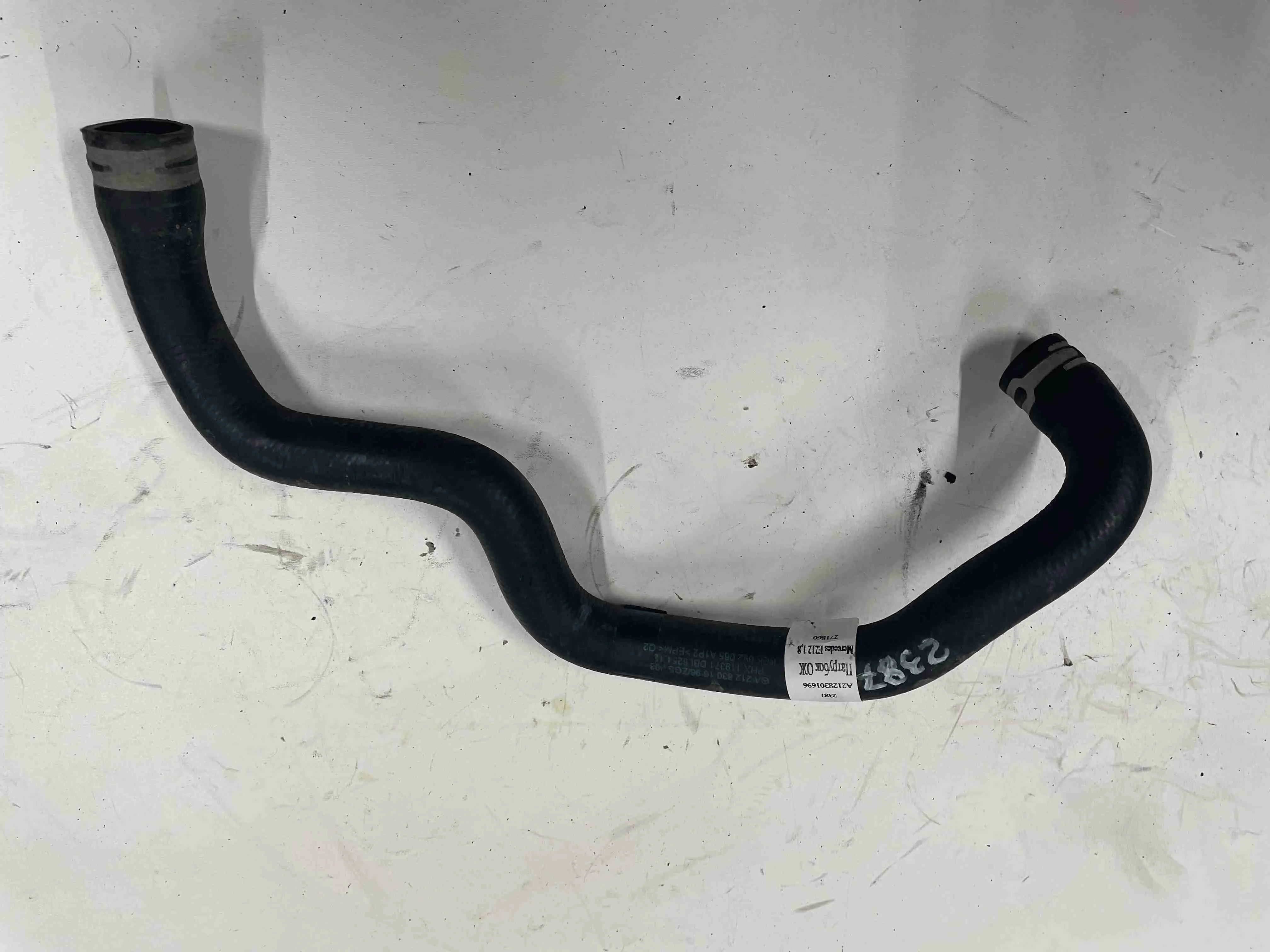 Патрубок (трубопровод, шланг) Mercedes-Benz W212/S212/C207/A207 (2009—2013) A2128301696
; A2128304696