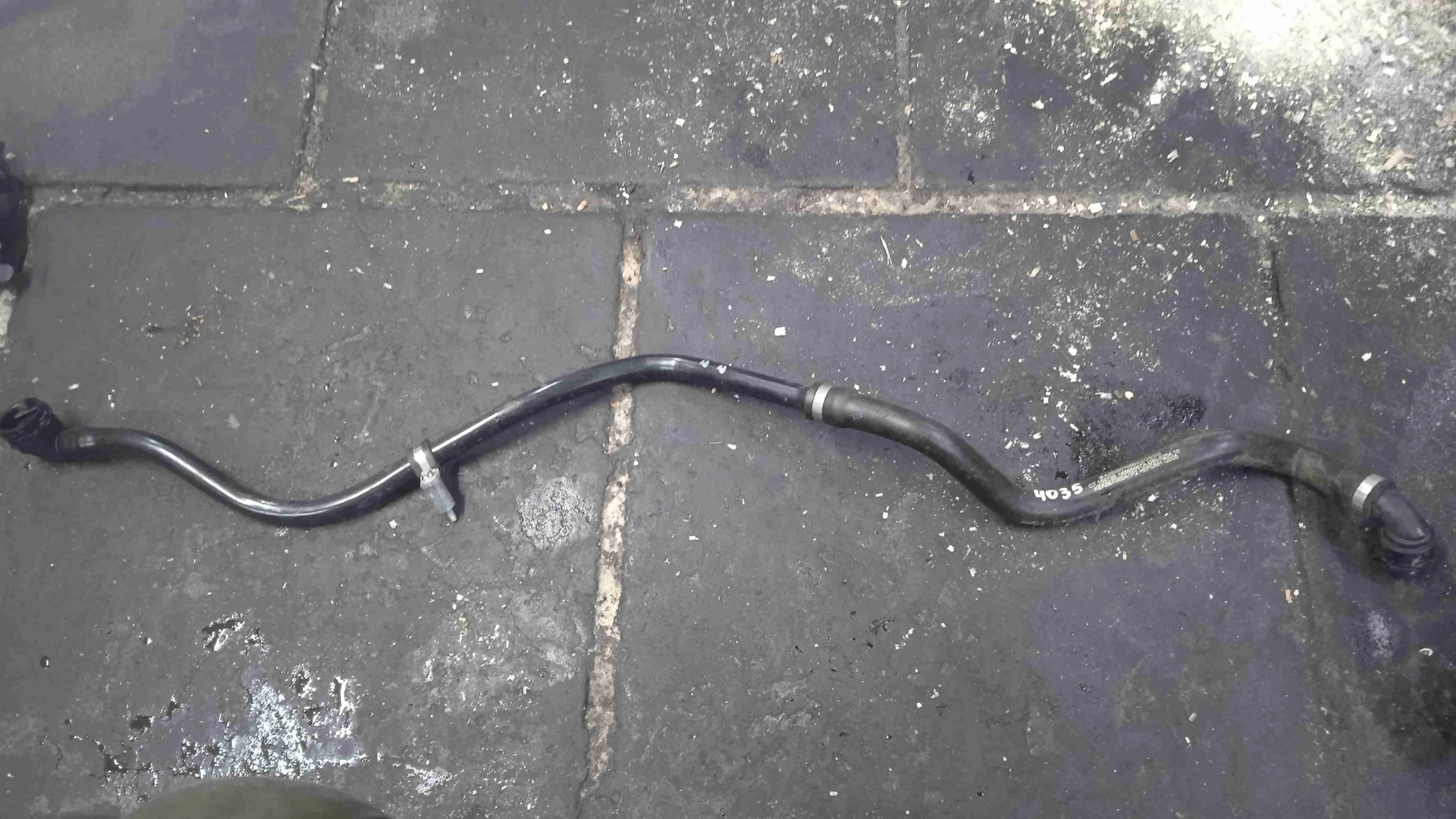 Патрубок (трубопровод, шланг) Mercedes-Benz X253 (2015—2019) A2535010684
 274920