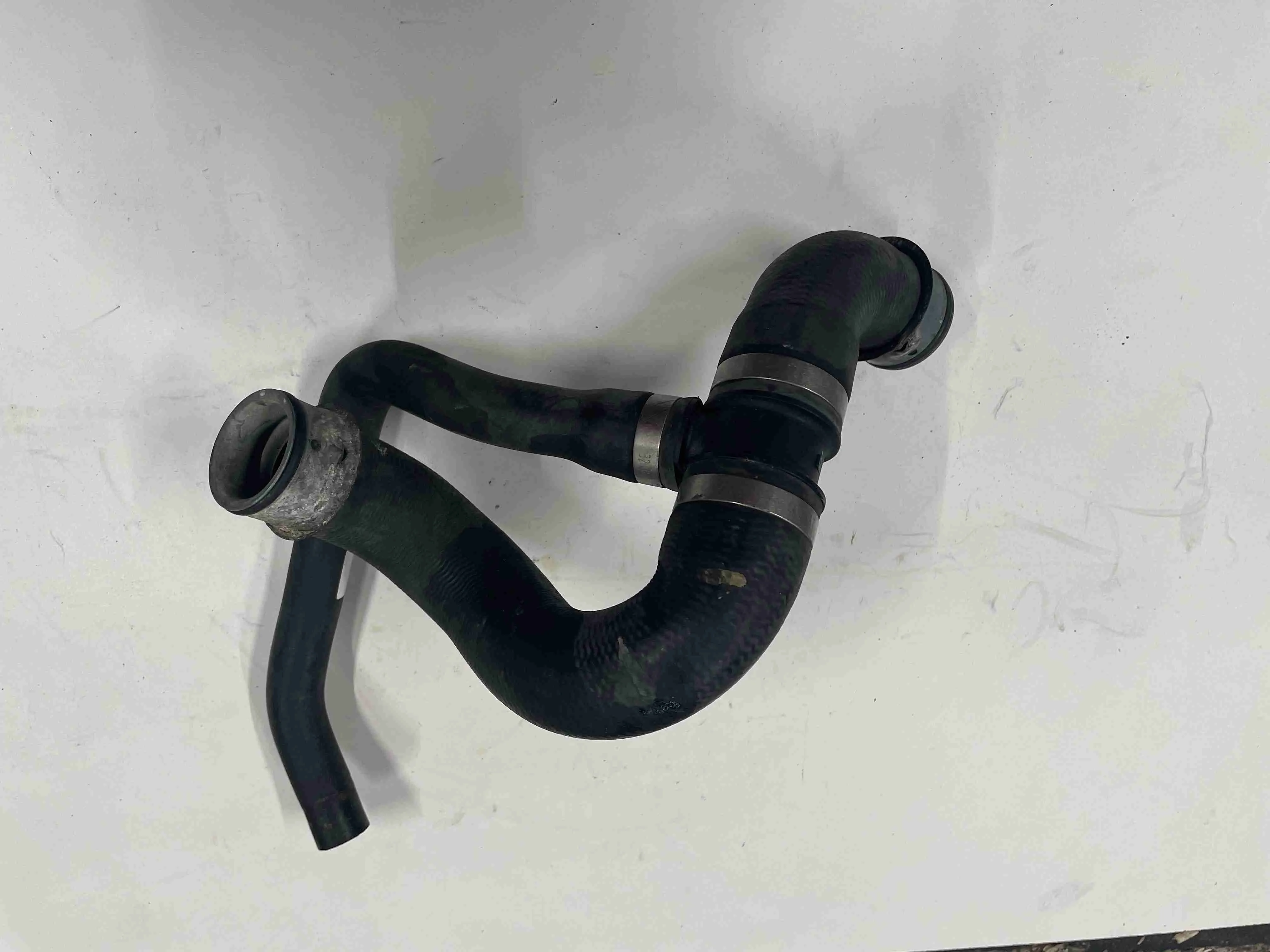 Патрубок (трубопровод, шланг) Mercedes-Benz W906 (2006—2019) A9065011482
 651