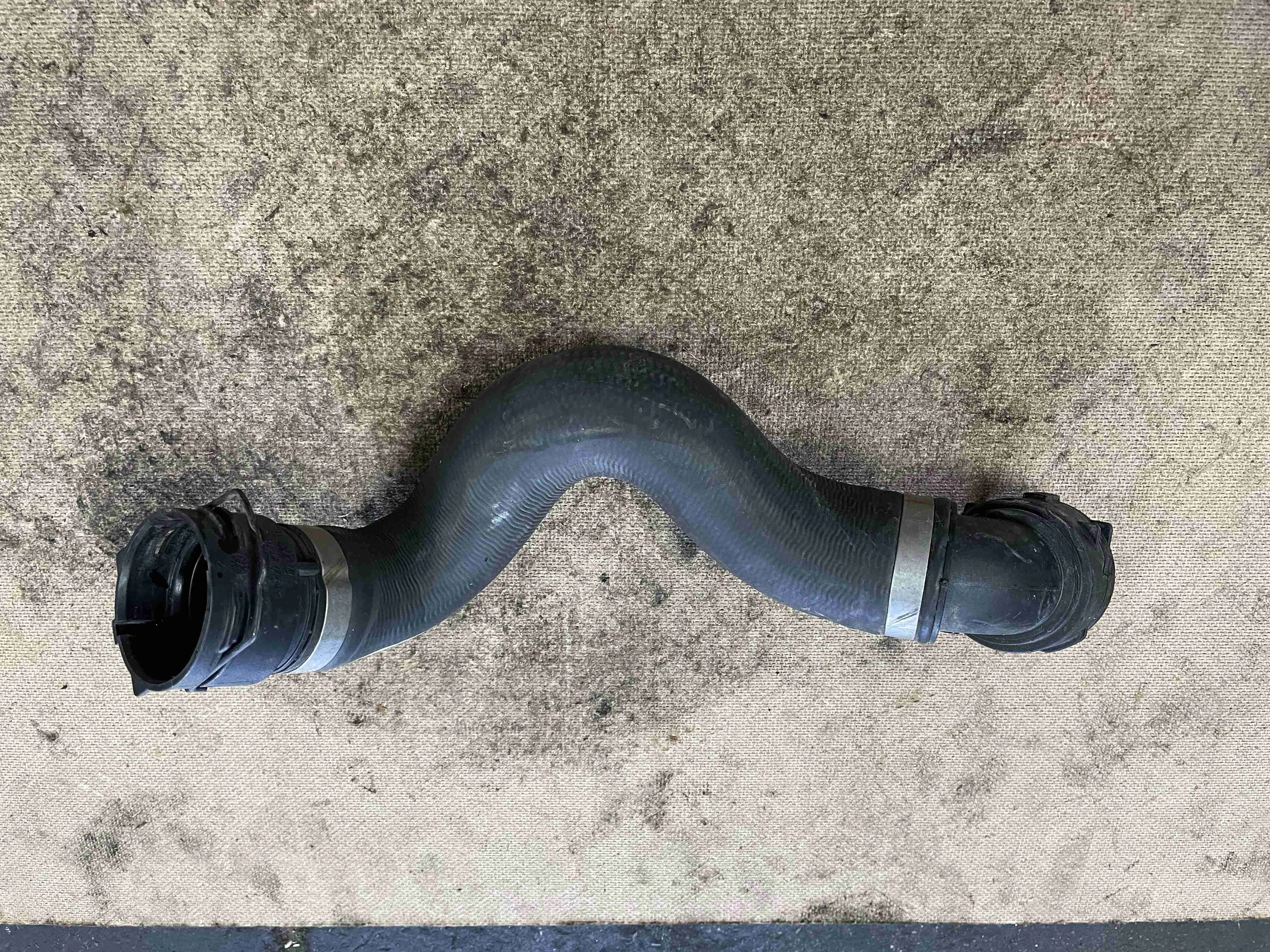 Патрубок (трубопровод, шланг) Mercedes-Benz W213/S213/C238/A238 (2016—2021) A2055010182
 274