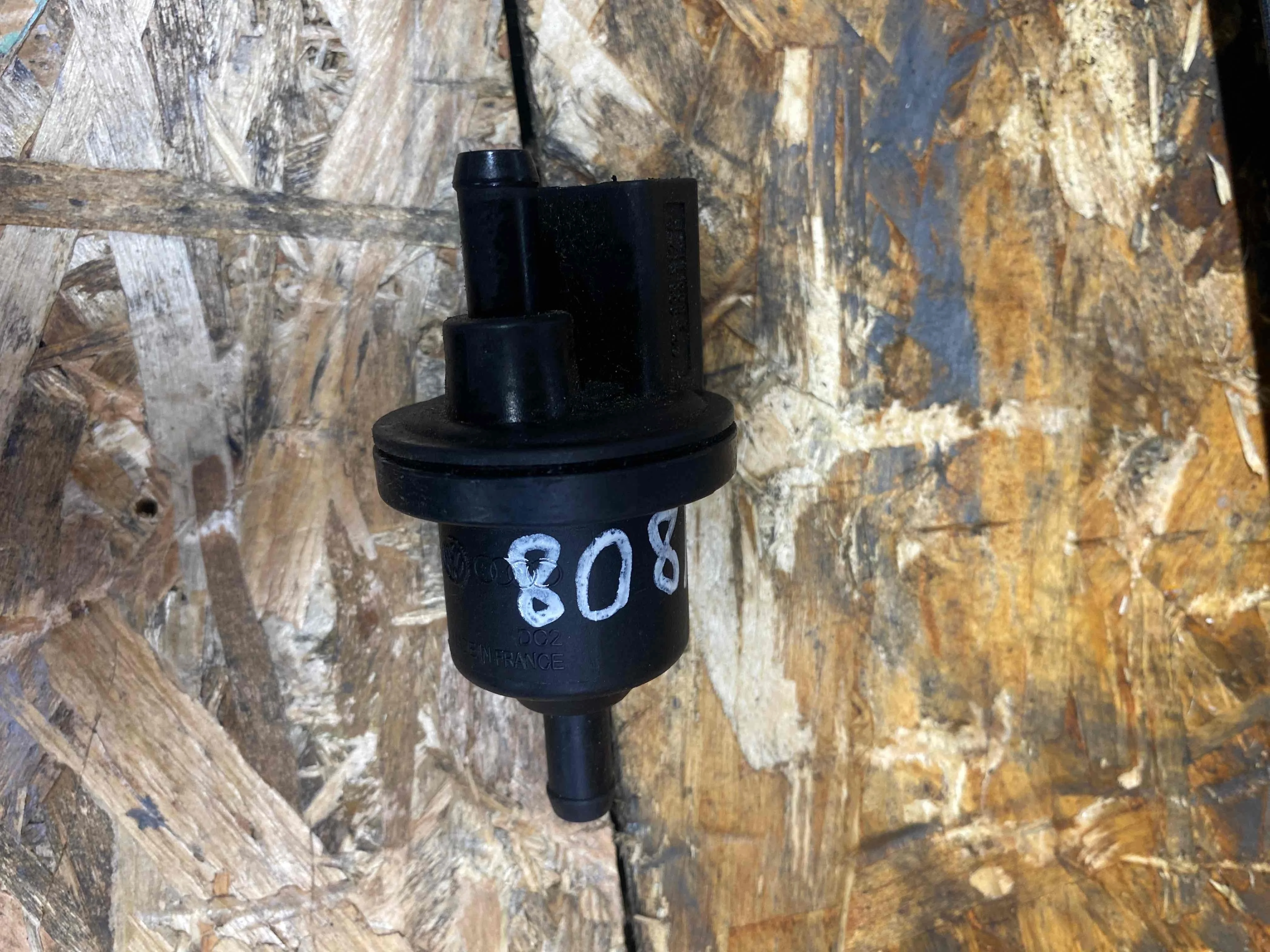 Клапан вентиляции картерных газов Volkswagen Mk6 (2008—2012) 03F133366B BMY