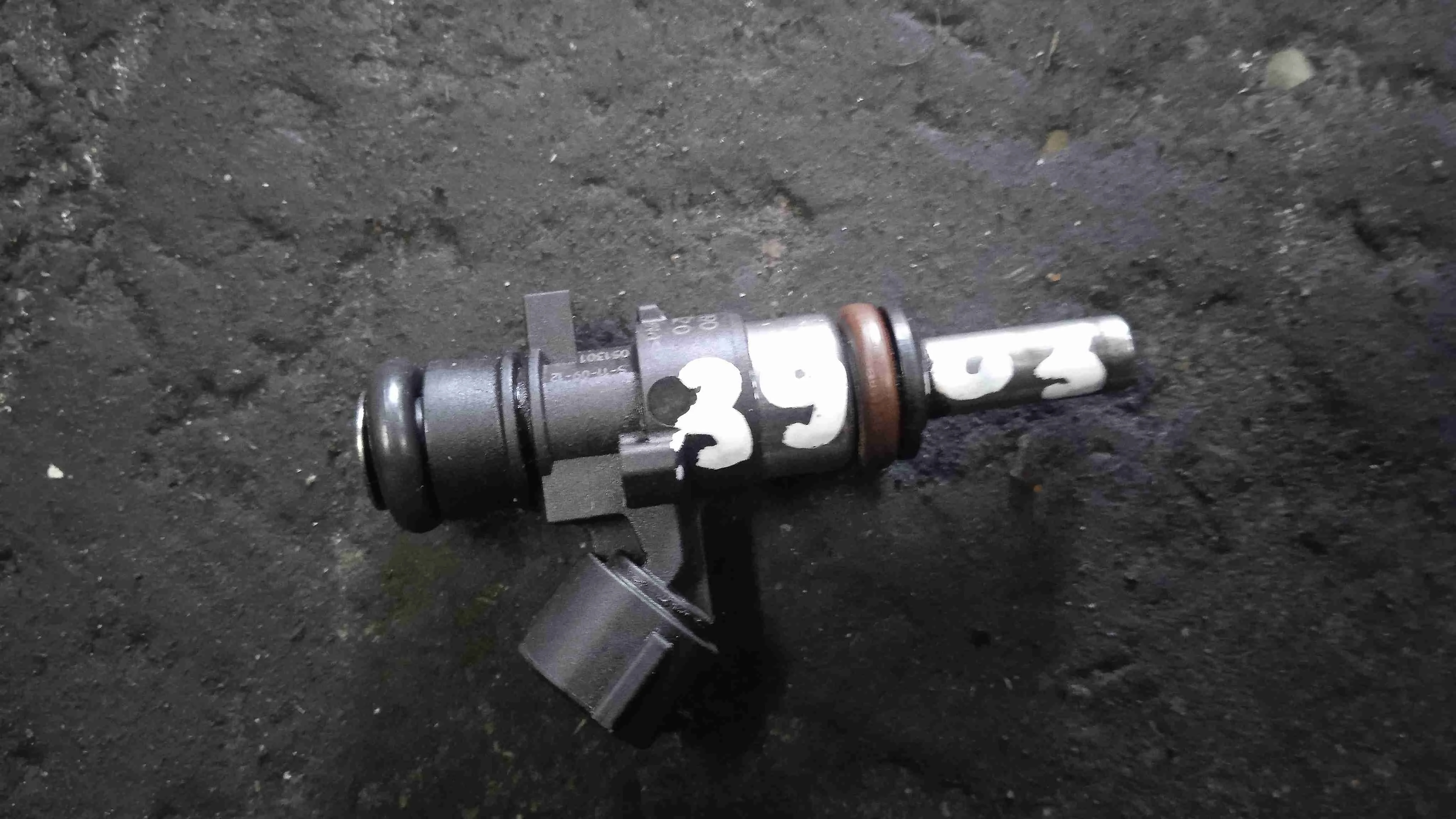 Форсунка Audi B8 рестайлинг (2011—2015) 06L906031A
 CJE