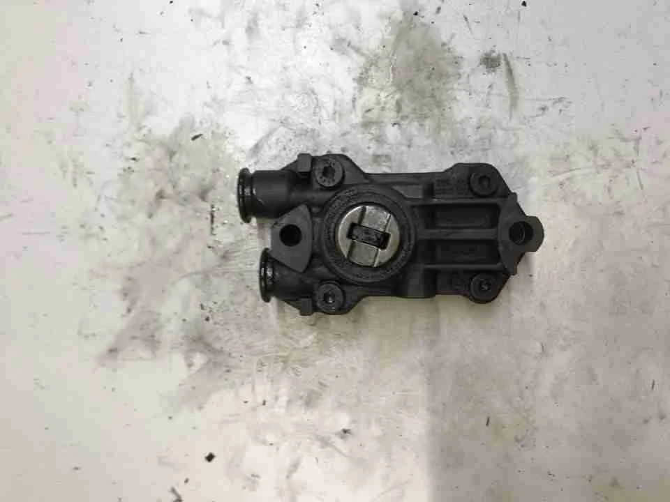 Насос топливный Mercedes-Benz W202 рестайлинг (1997—2001) A6110900350
 646