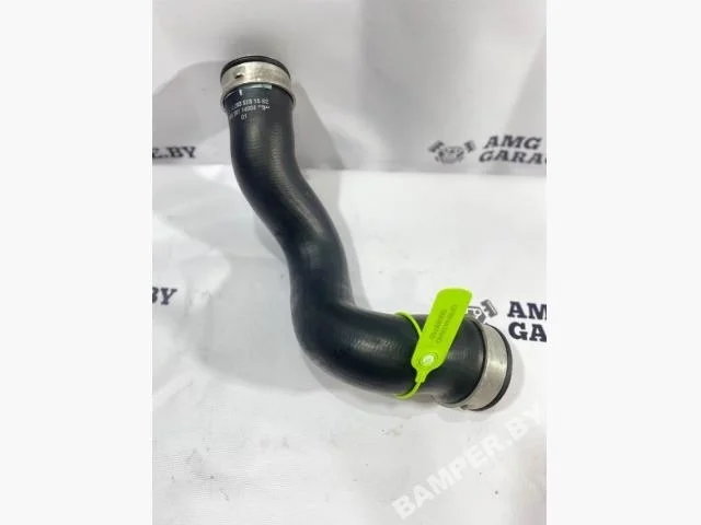 Патрубок интеркулера Mercedes-Benz W203/S203/CL203 (2000—2004) A2035281582