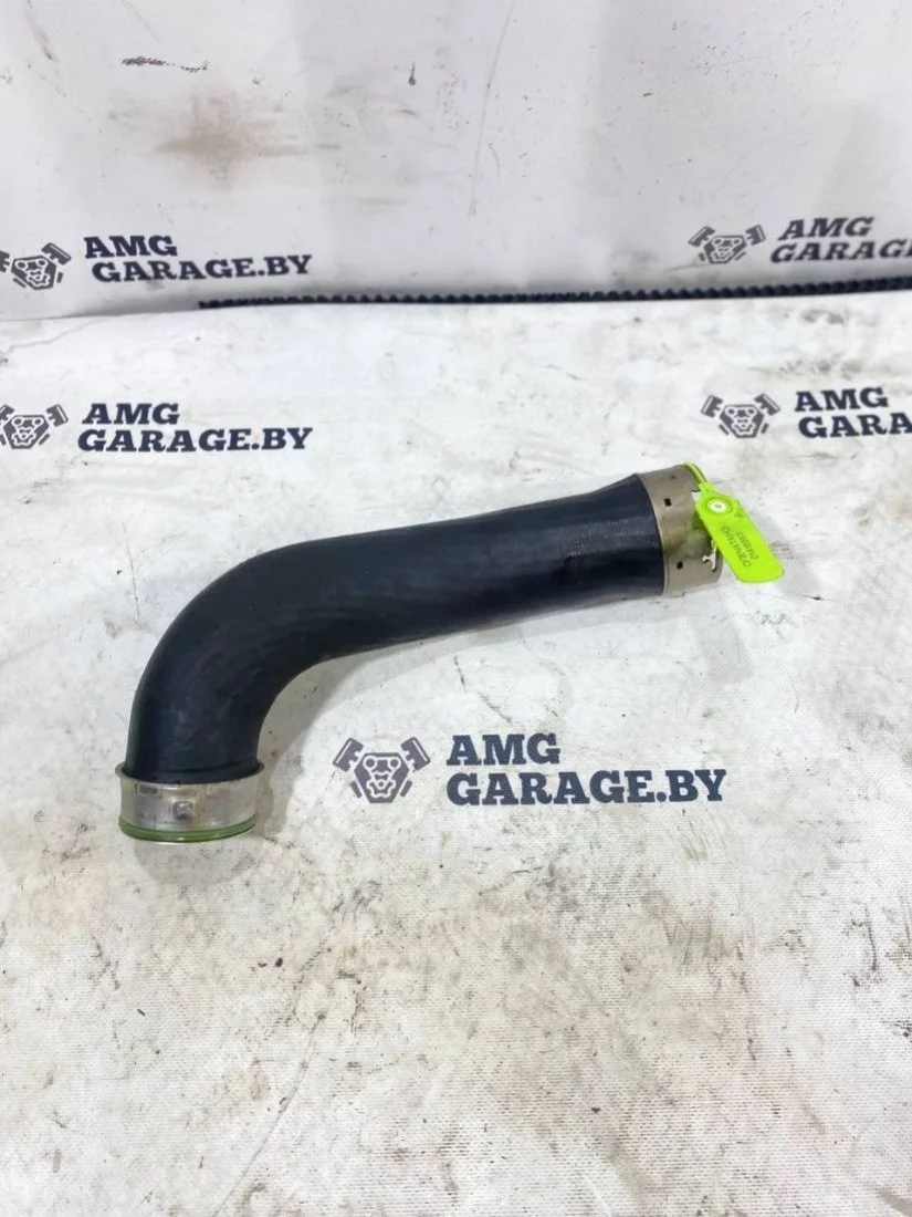 Патрубок интеркулера Mercedes-Benz W166 (2015—2018) A1665280000