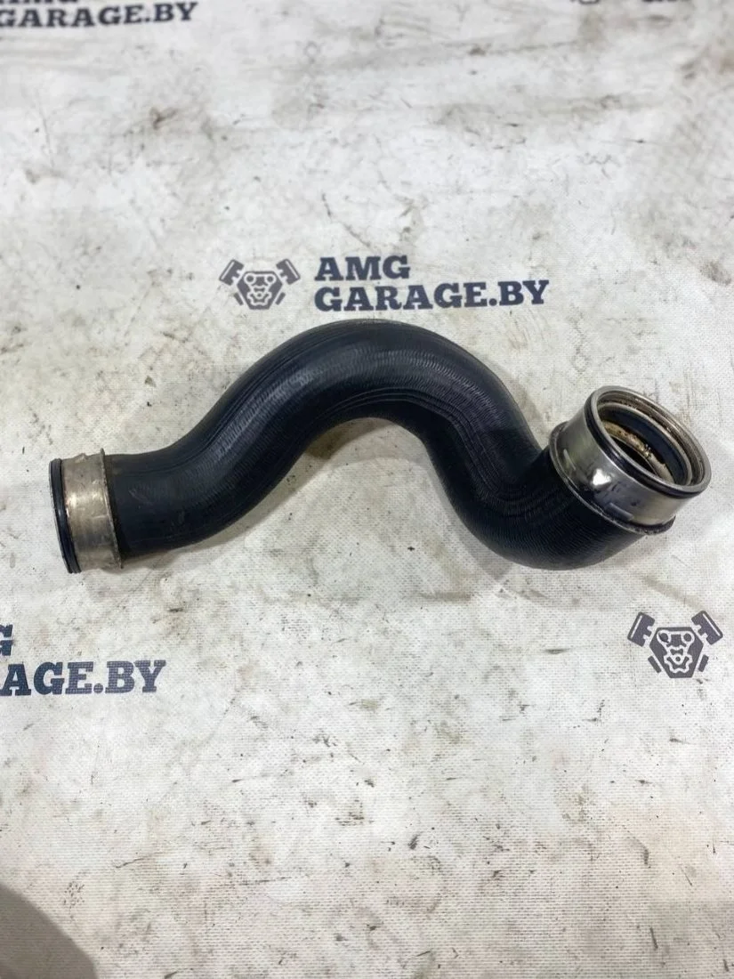 Патрубок интеркулера Mercedes-Benz W203/S203/CL203 рестайлинг (2004—2008) A2035283382