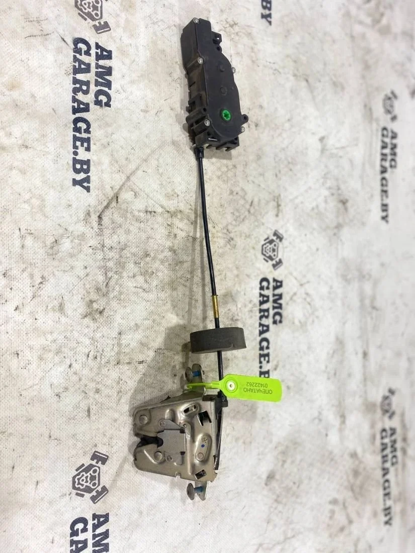 Замок багажника Mercedes-Benz X166 (2015—2019) A2047500060,,A1667500259,,A2047400735