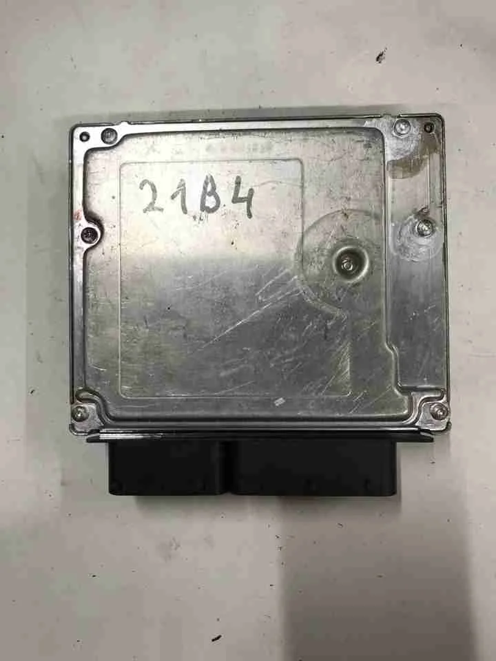 Блок управления двигателем Mercedes-Benz W211/S211 (2002—2006) A6461536079
; A6461530091; A6461532079; A6461502279; A6461536179; A6461530191; A6461532379 646