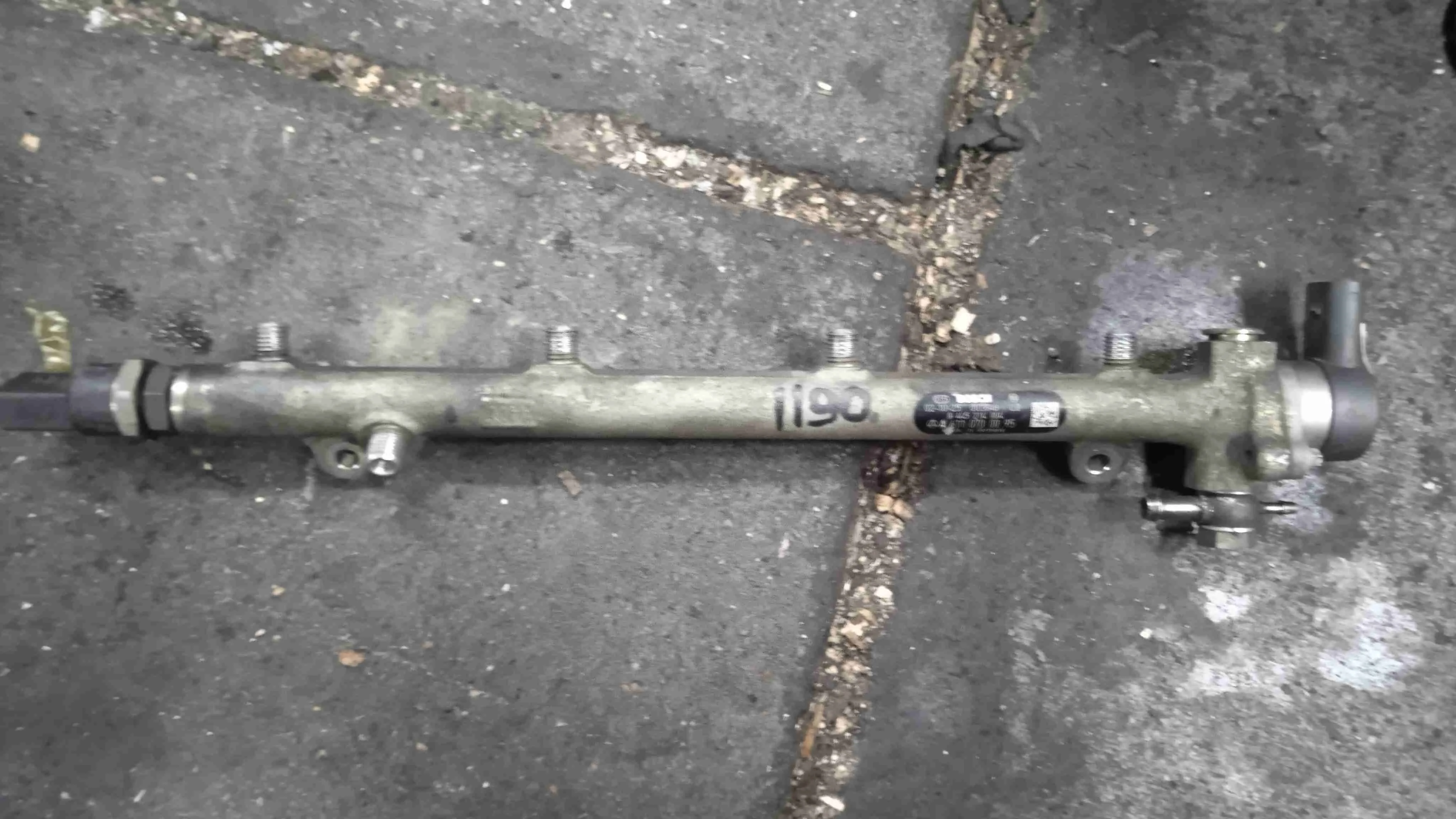 Топливная рампа Mercedes-Benz W639 рестайлинг (2010—2014) A6110700095
 638